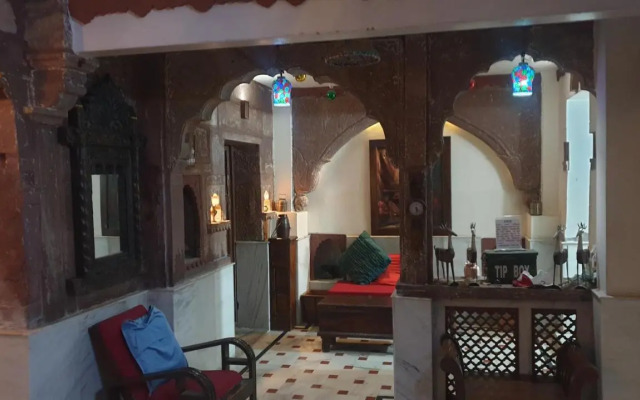 Raj Mandir Boutique Home Stay