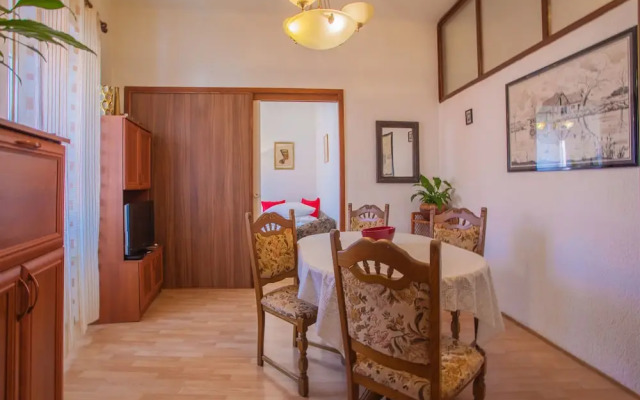 Apartment Laki