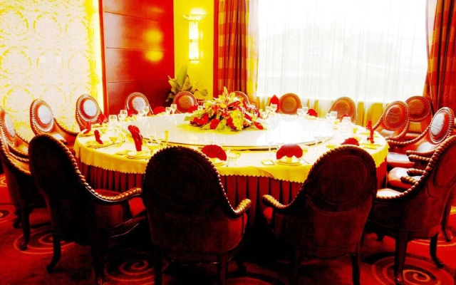 Mangshi Hotel