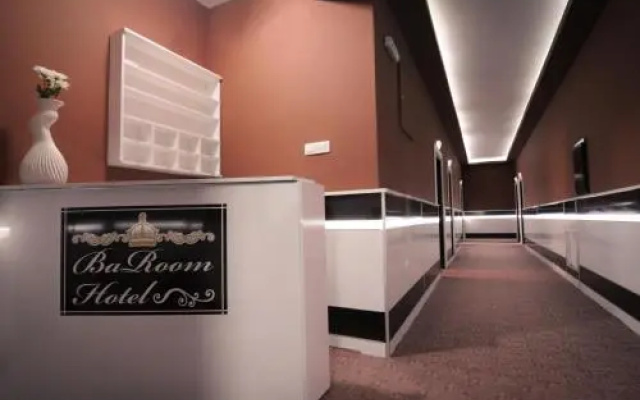 Baroom Inn