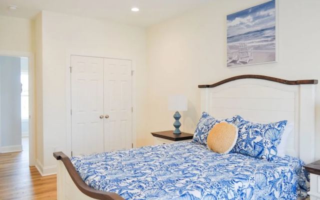 Anchors Aweigh by Topsail Realty