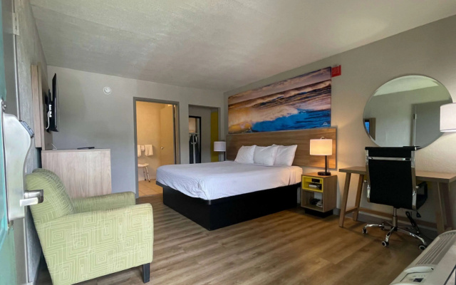 Days Inn by Wyndham Lake Park/Valdosta