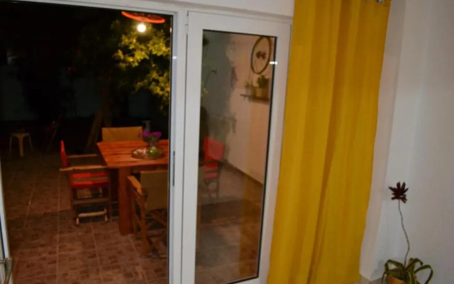 City garden house
