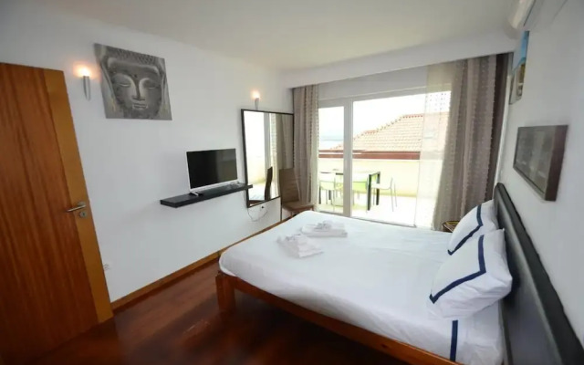 Sun - T1 With Balcony