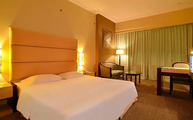 Dynasty Hotel