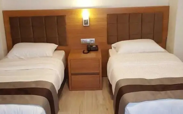 Engin Hotel