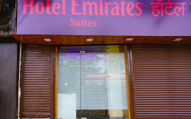 FabExpress Emirates Suits