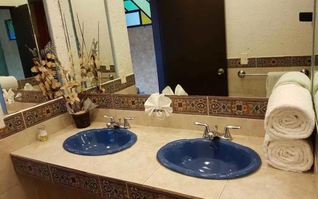 Hotel La Escondida