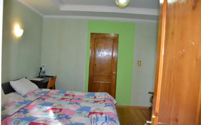 Friends House in QD