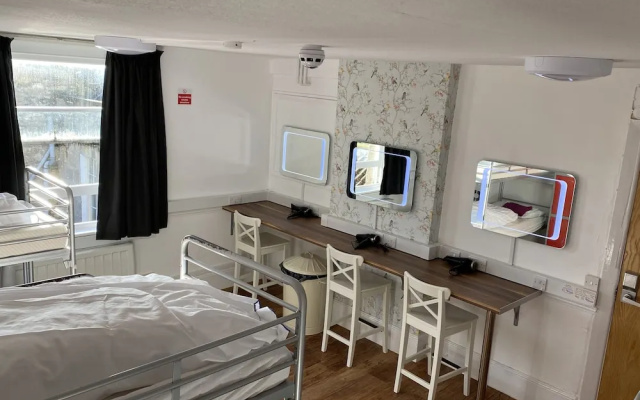 Bath YMCA - Hostel
