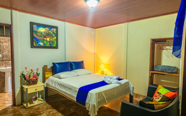 Rio Celeste Springs Blue Lodge