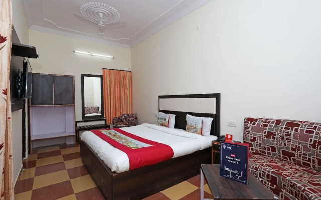 OYO 10413 Hotel Royal Plaza