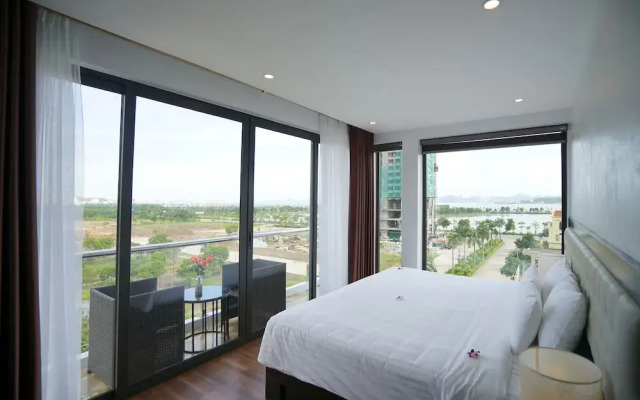 Merit Halong Hotel