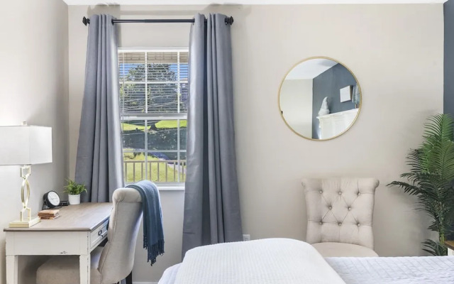 Vansen's Golfshores Inviting, Cozy Condo on Golf Course!