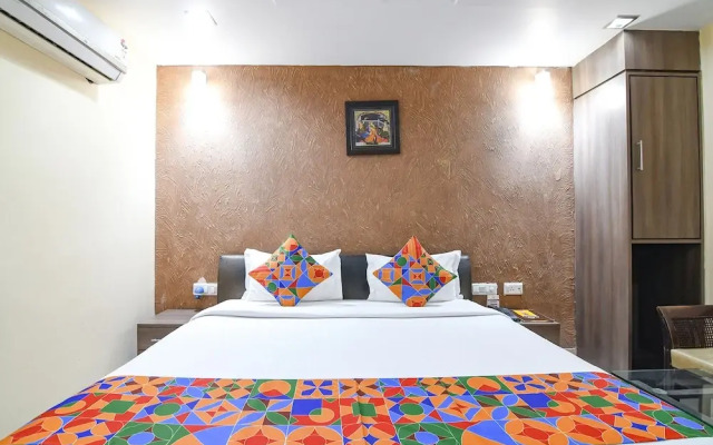 Hotel Raj Residency