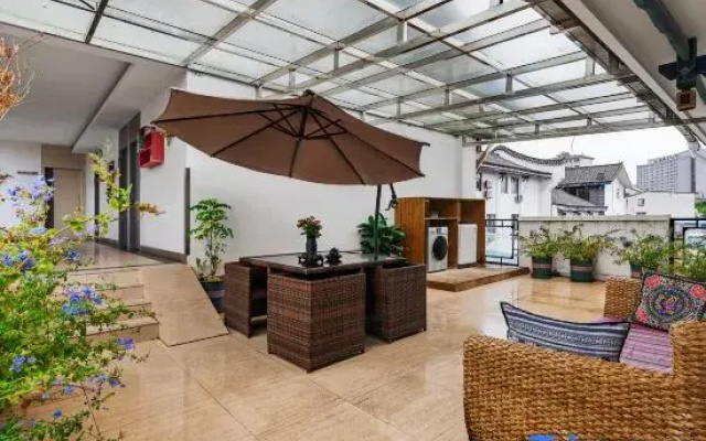 Fairyland Hotel (Jianshui Ancient Town Zhu Family Garden)