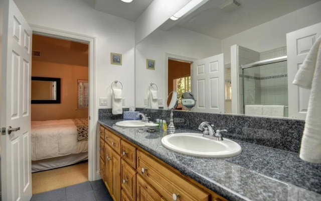 North Canyon Inn
