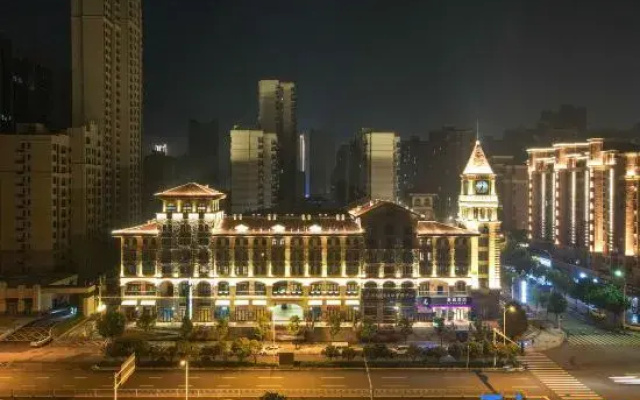 Lavande Hotels (Wuhan Yangluo Subway Station)