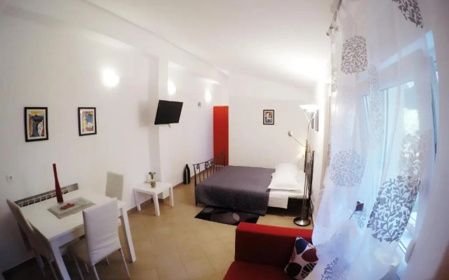 Studio Apartment Adriana