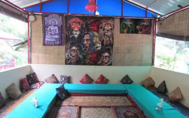 Camp The Parvati River Bank