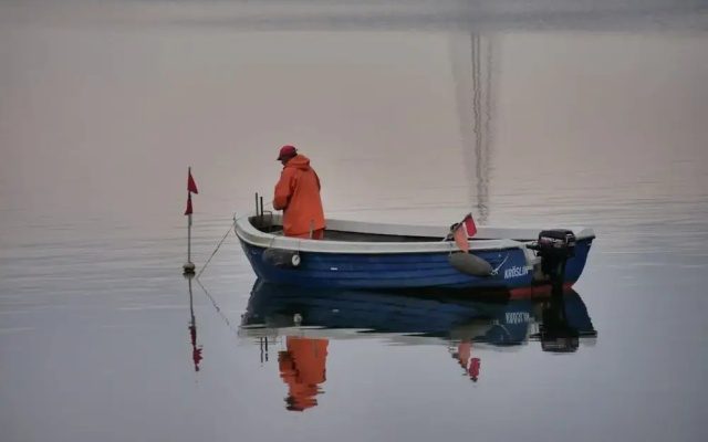 Hausboot in Kroeslin am Bodden
