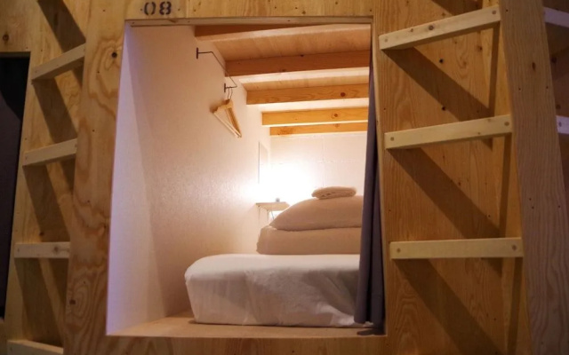 Travelers' house ROOTs - Hostel