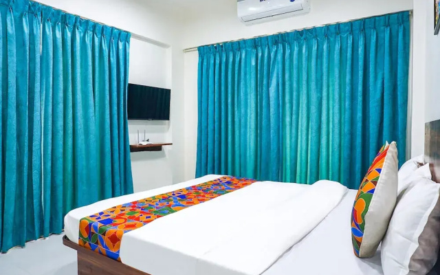 Fabhotel Everest Inn
