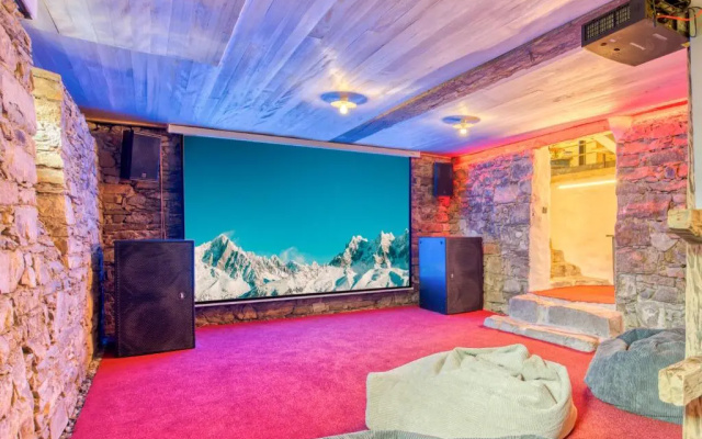 Jup - a luxury boutique chalet