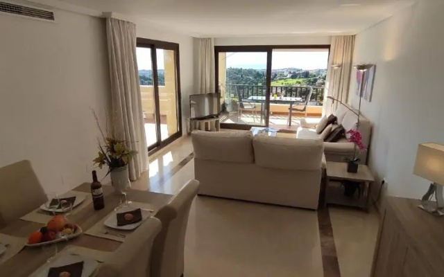 MEYER'S APARTMENTS MARBELLA - serviced luxury homes