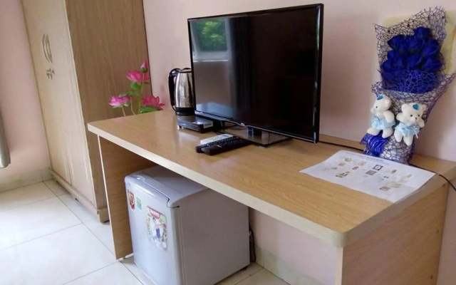 Family Transit Apartment
