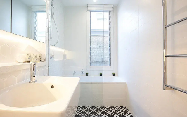 Spacious 3-bed Family House With Courtyard