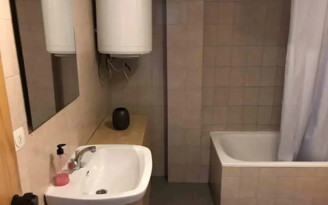 Central With Terrace and Wifi