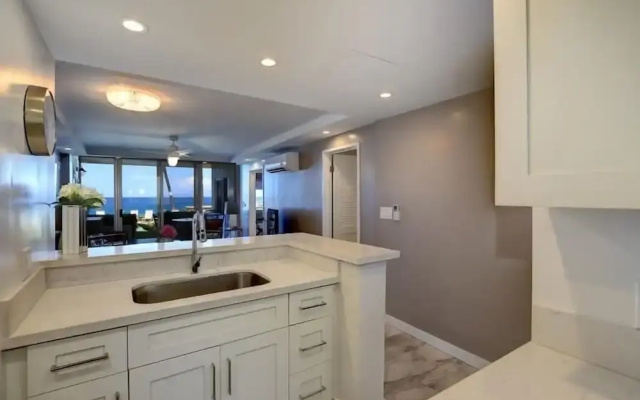 Royal Mauian, #116^ 2 Bedroom Condo