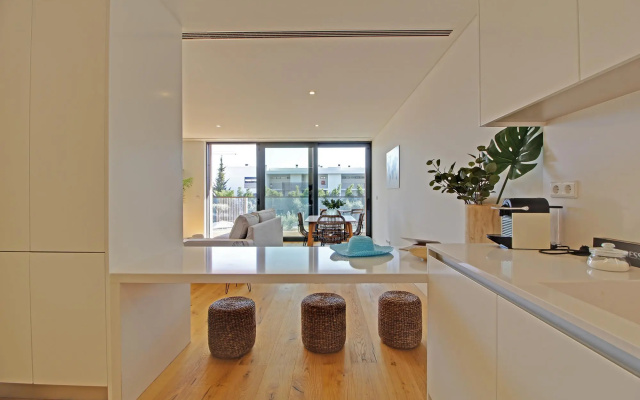White Nature Apartment