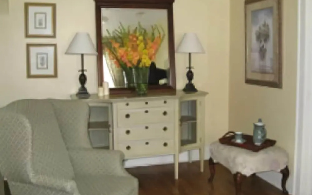St. Vincent Row Suites