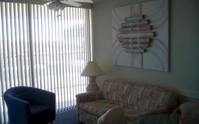 Le Boot Oceanfront Suites