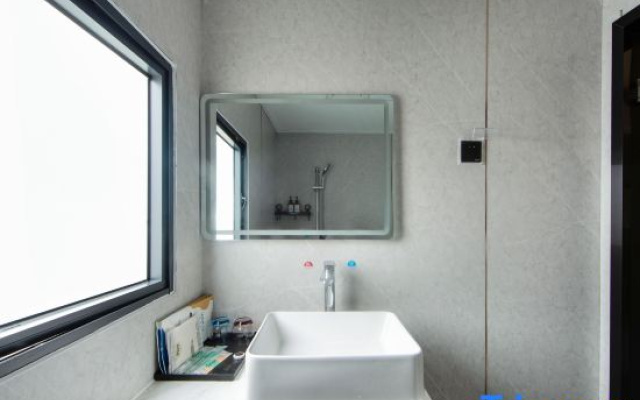 limu Hotel