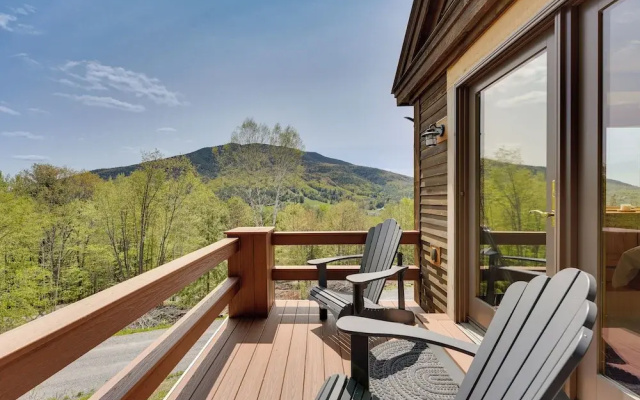 Luxury Vermont Vacation Rental: Private Hot Tub!