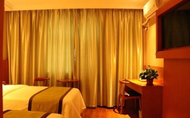 Shell Rizhao Donggang District Bus station Hotel