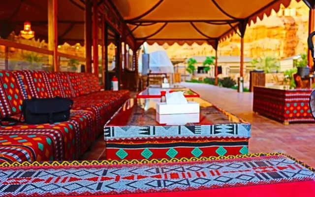 Hasan Zawaideh Luxury Camp 2