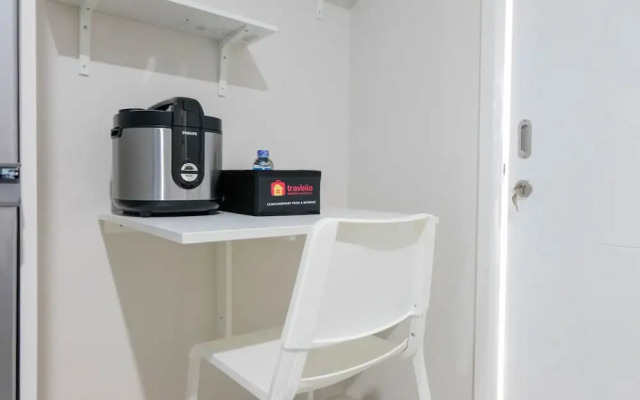 Minimalist And Convenient 1br Bintaro Plaza Apartment