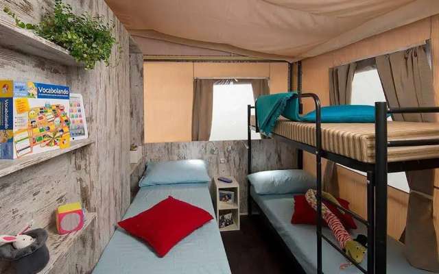 Pet Family Camping Cortina