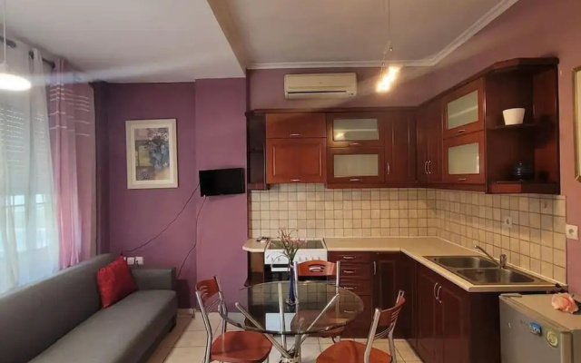 Annas Downtown Apartment