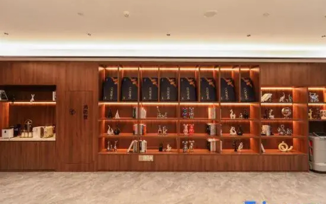 Qingmu Platinum Hotel