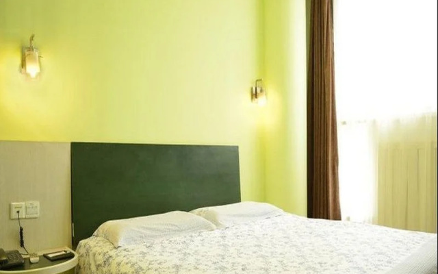 Motel 168 Qingdao Hua Yang Road Inn