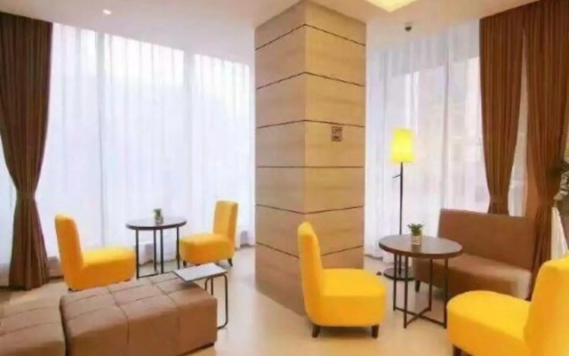 Home Inn Select (Shanghai Zhoupu Wanda Plaza Branch)