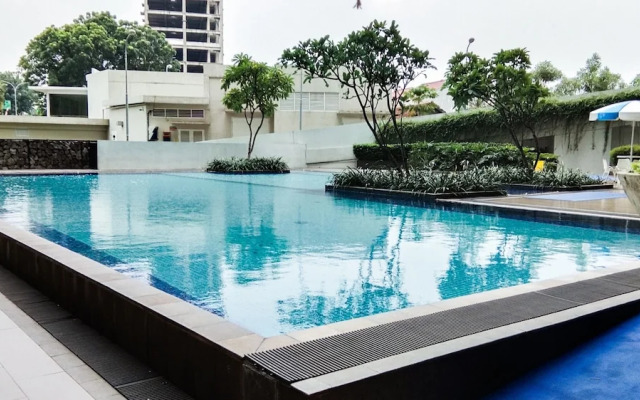 Relaxing Studio Apartment at Bintaro Plaza Residences with City View