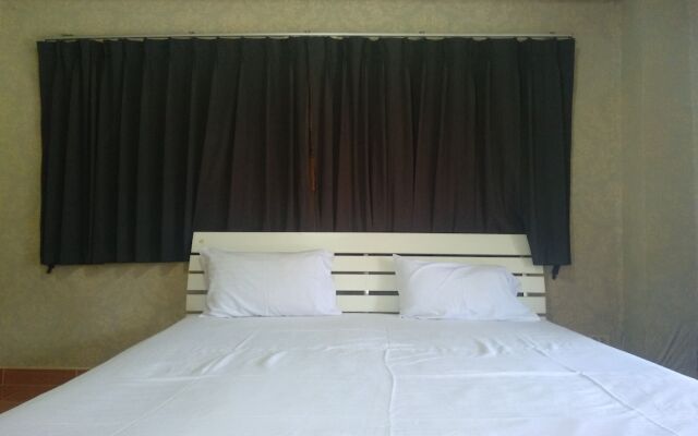 OYO 75349 CozyRooms at South Pattaya 1