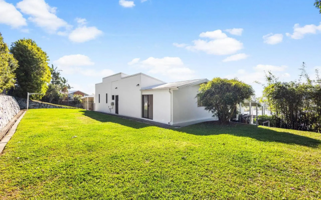 The Pool House Coolum Beach