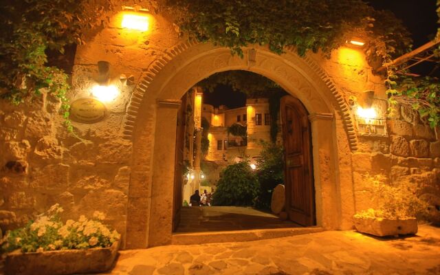 Selcuklu Evi Cave Hotel - Special Class Турция, Ургуп - отзывы, цены и фото номеров - забронировать отель Selcuklu Evi Cave Hotel - Special Class онлайн вид на фасад